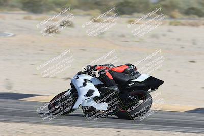 media/Nov-16-2025-Race Pace (Sun) [[8c5fa54630]]/Non Verified Riders (1st 20 Minutes)/4-Turn 16 (1116am)/